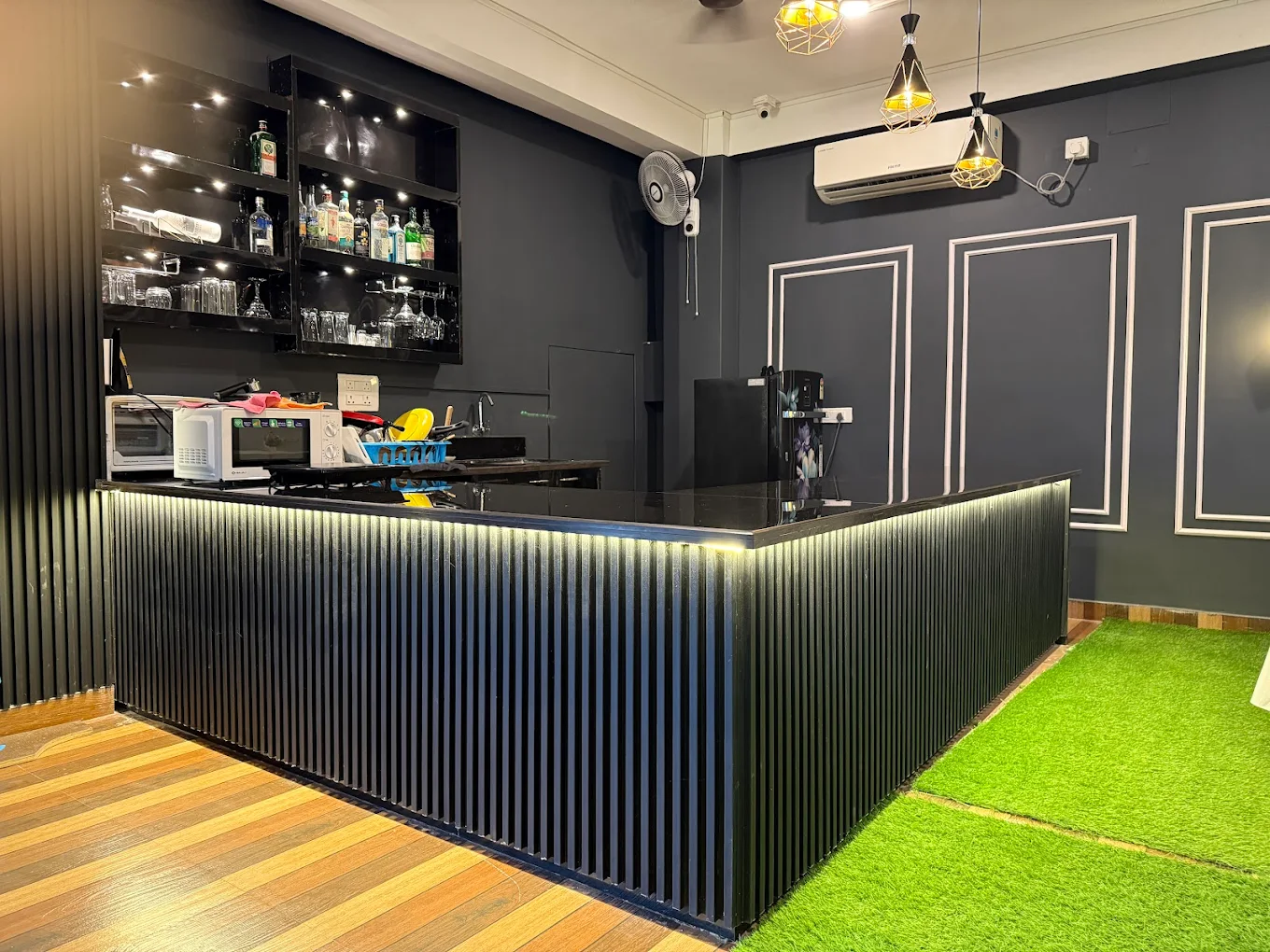 Professional bar counter training area